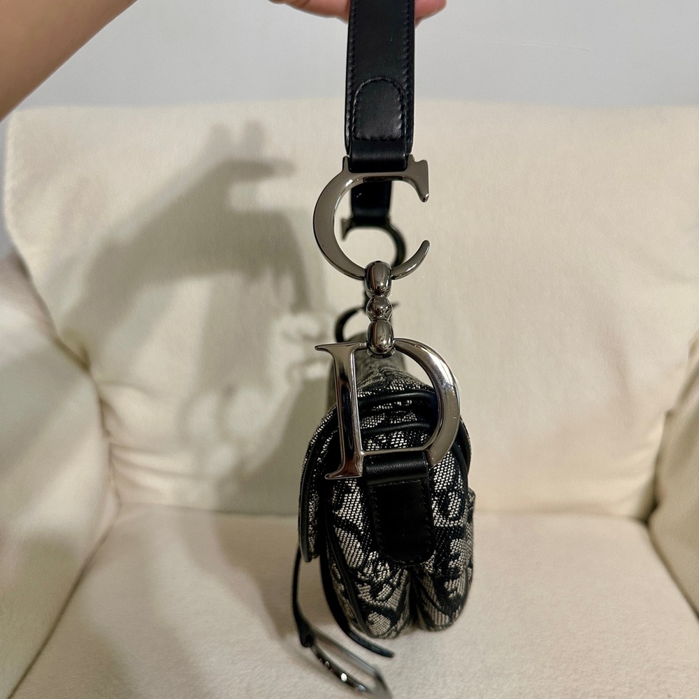 Dior Monogram Black and Gray Shoulder Bag - Picture 5 of 15